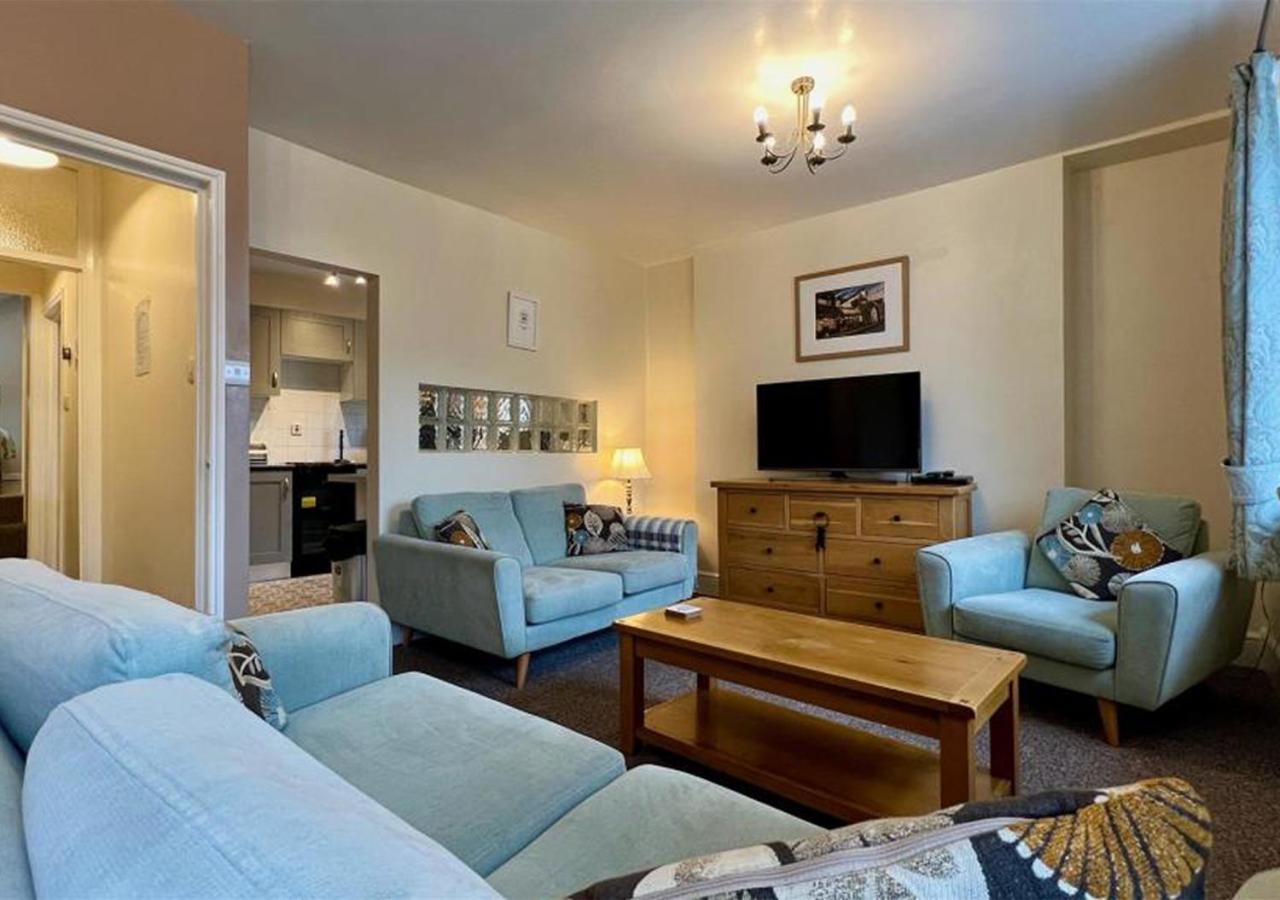 Luxury 4 Bedroom Seaside Apartment - Glan Y Werydd House بارموث المظهر الخارجي الصورة