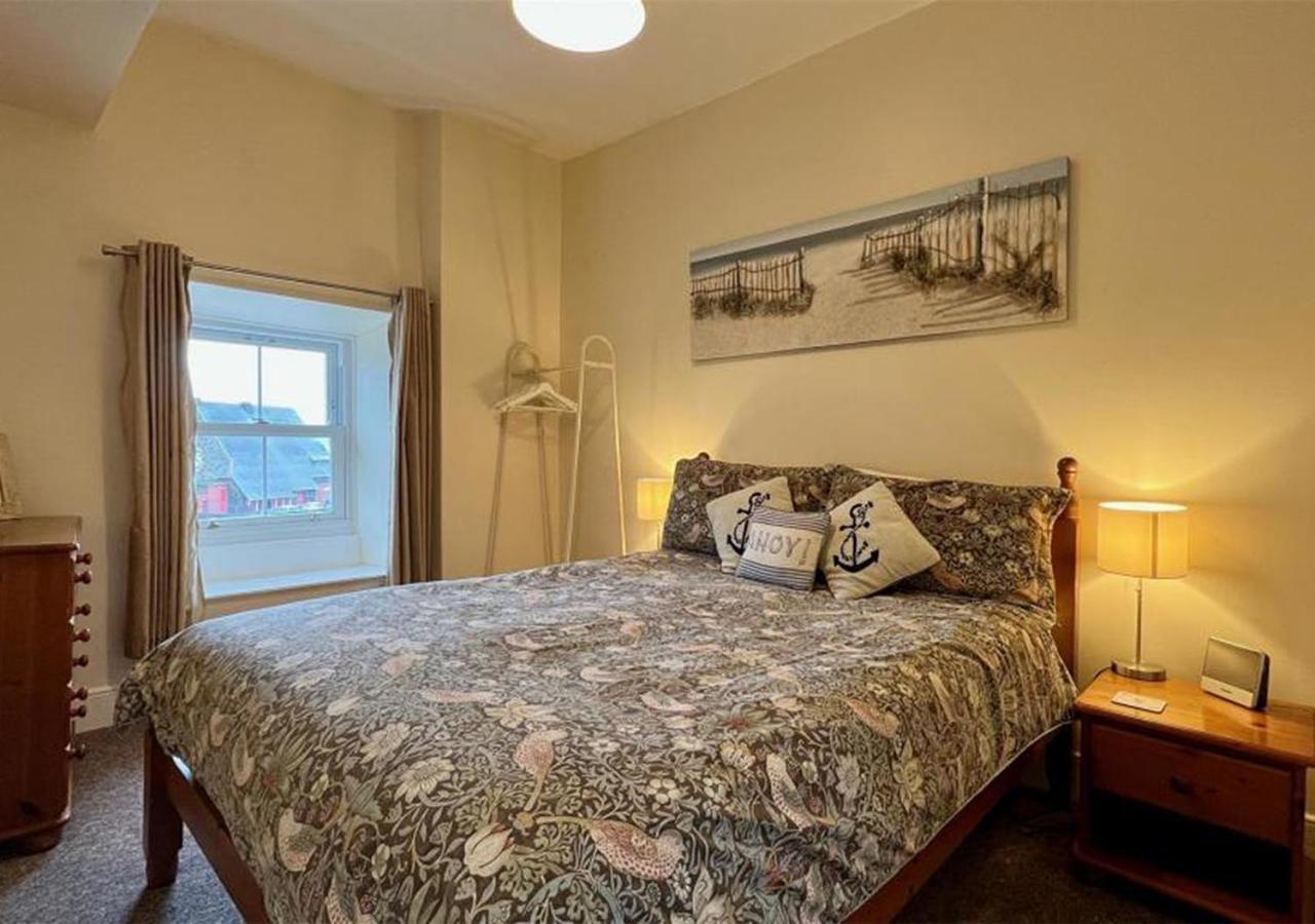 Luxury 4 Bedroom Seaside Apartment - Glan Y Werydd House بارموث المظهر الخارجي الصورة