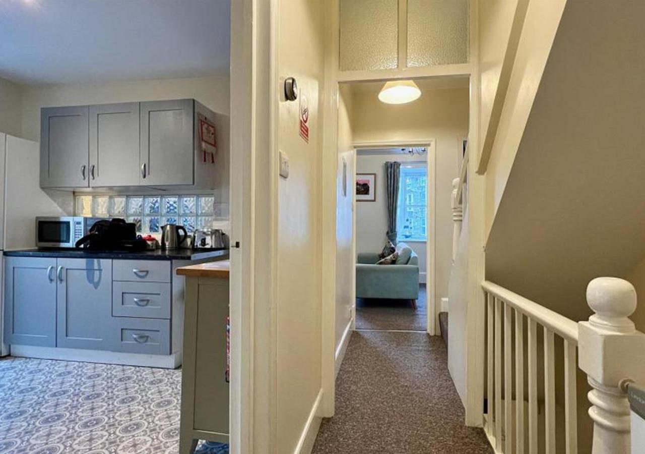Luxury 4 Bedroom Seaside Apartment - Glan Y Werydd House بارموث المظهر الخارجي الصورة